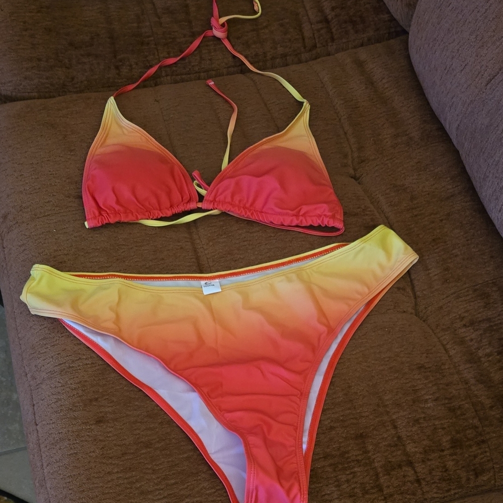 SHEIN Gradient Bikini in Red and Yellow